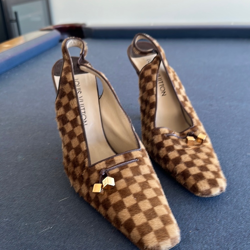 Louis Vuitton leather slimg backs